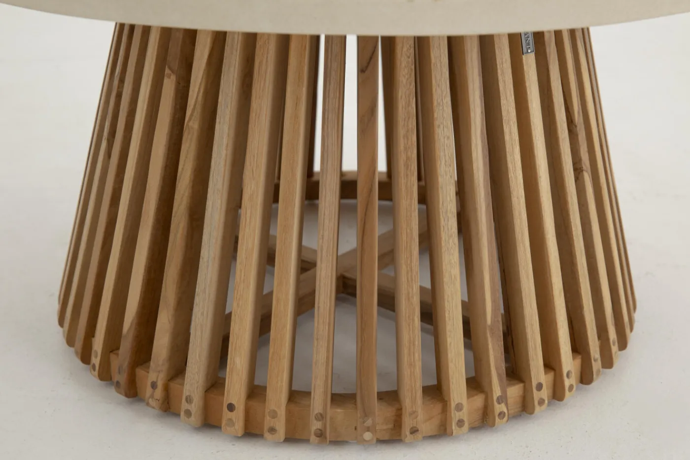Tables|Tables<Flamant AVALYN, table basse de jardin Blanccassé