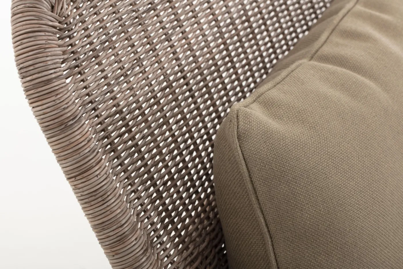 Banquettes|Fauteuils<Flamant EMPIRE, fauteuil de jardin, avec coussin