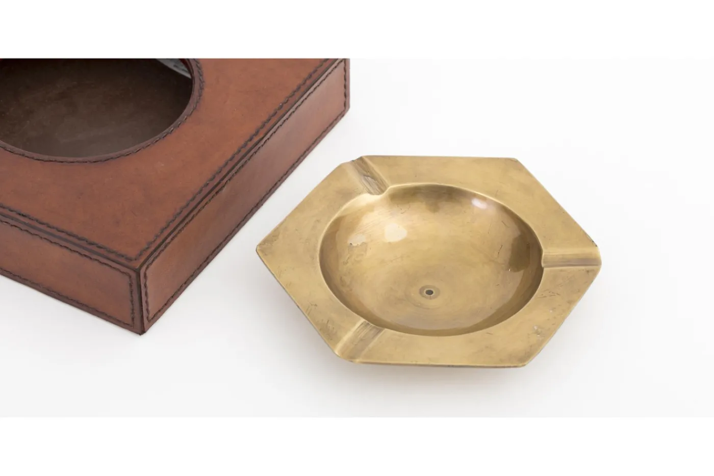 Objets Usuels|Décoration<Flamant MANHATTAN, cendrier, cuir Brun