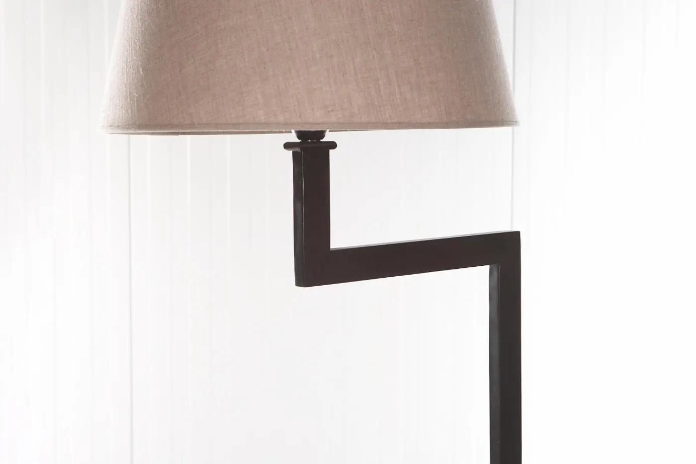 Lampadaires|Luminaire<Flamant MARTHA, lampadaire, marron/, laiton Noir