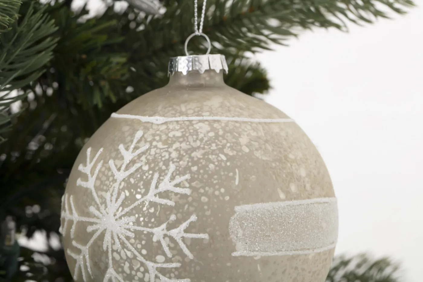 Boules De Noël|Boules De Noël<Flamant MILKO, boule de Noël, L Blanc