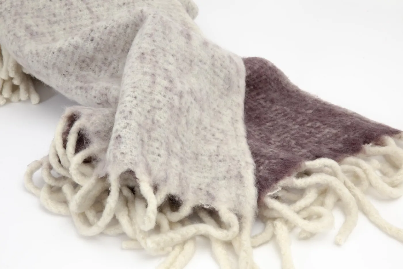 Plaids Et Couvre-Lits|Plaids Et Couvre-Lits<Flamant NEWTOWN, plaid, violet Pourpre