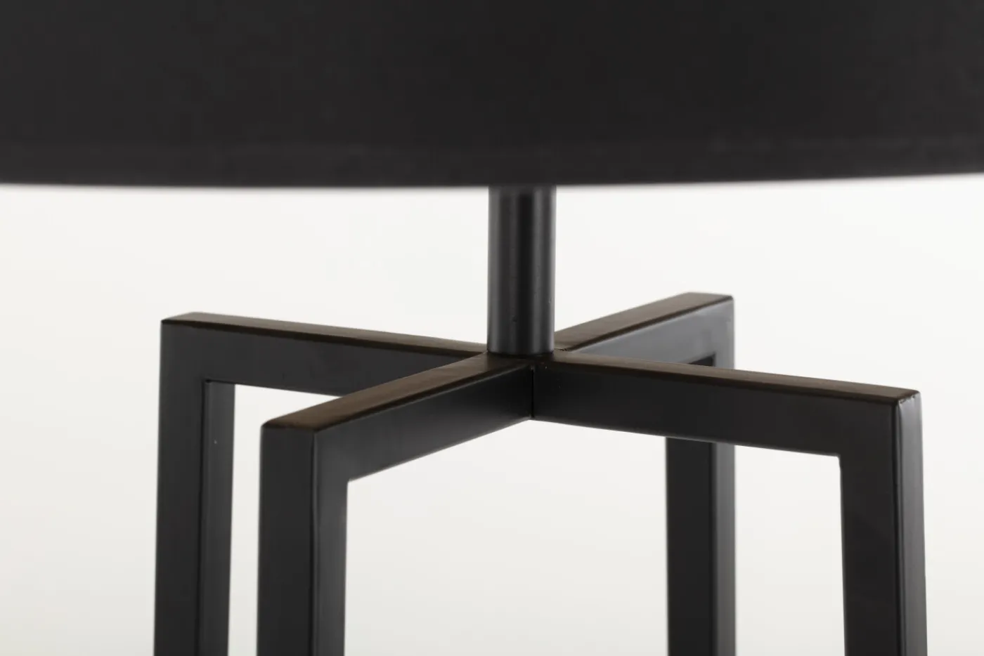 Lampadaires|Luminaire<Flamant PASCAL, lampadaire, métal, Noir