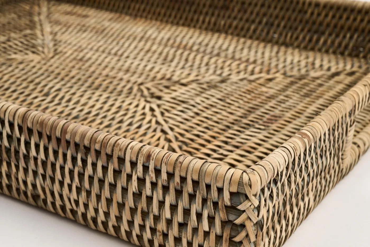 Plateaux|Accessoires<Flamant TOGO, plateau, tressé, , 45x34 Gris